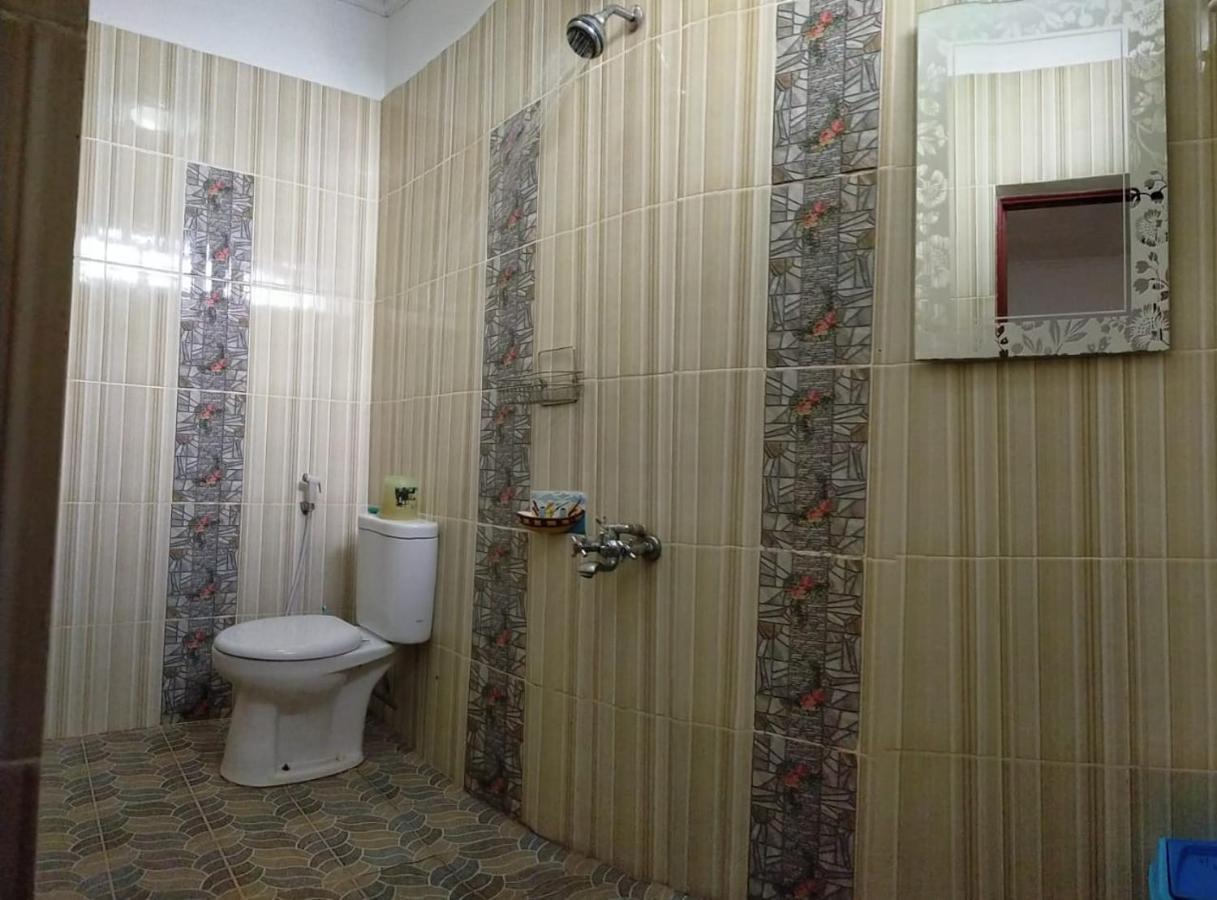 Hotel Nayora Prabumulih Perabumulih Kültér fotó